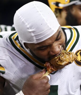 The NFL’s Thanksgiving scheduling is so dumb The NFL’s Thanksgiving scheduling is so dumb