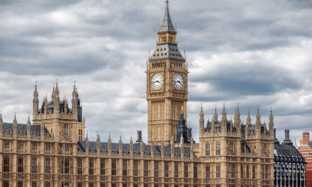 UK Sanctions 18 Crypto Firms Tied to Russia's $90B War Network