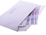 Why **Earn While You Spend** Rewards Are Changing Your Daily Banking